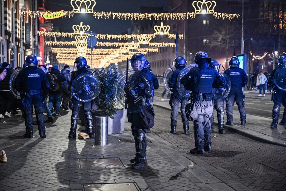 Niespokojna sylwestrowa noc w Amsterdamie. /	AA/ABACA /PAP/Abaca