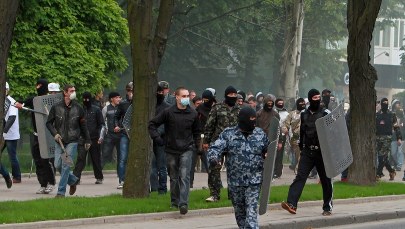 Niespokojnie w Doniecku, 15 rannych