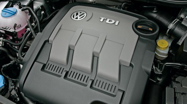 Niesprawne świece żarowe mogą powodować problemy z rozruchem aut z silnikami diesla. /Volkswagen