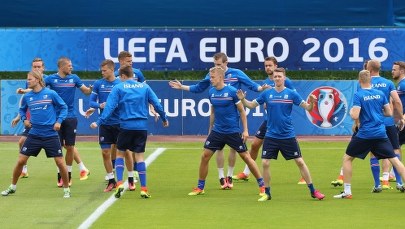 Nietypowa Islandia: Trener-dentysta, bramkarz-reżyser i kibice jako “dwunasty zawodnik” 