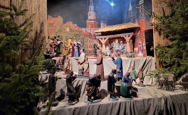 Nietypowa szopka bożonarodzeniowa w Poznaniu. "To dobra lekcja historii Polski"