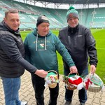 Nietypowe miejsce. We Wrocławiu pokarmy poświęcono na stadionie