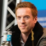 Nietypowe sceny w Londynie. Damian Lewis po raz pierwszy w takiej roli