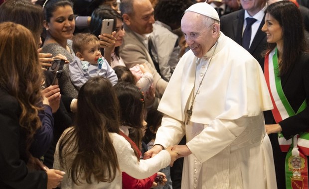 Nietypowe zachowanie papieża Franciszka podczas spotkania z wiernymi