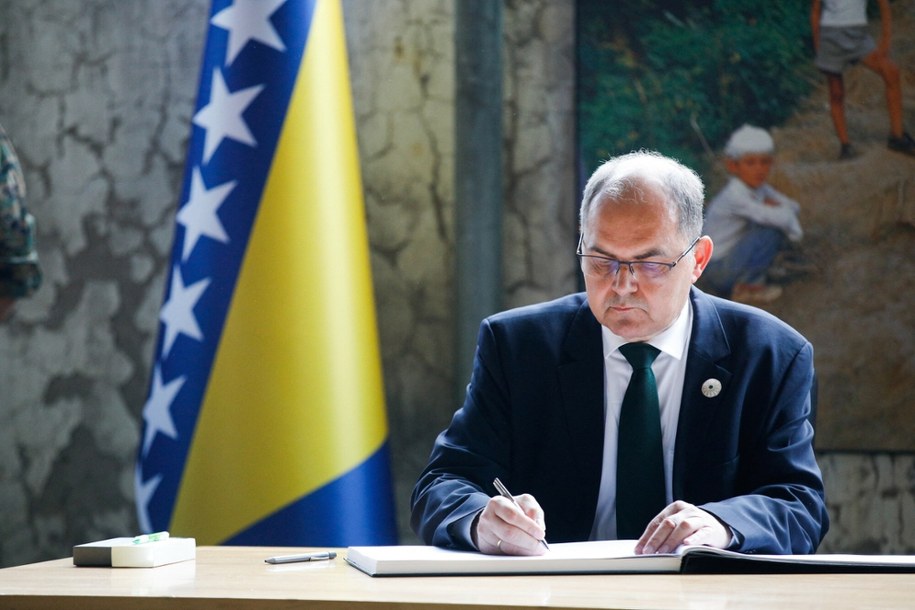 Nietypowy prezent otrzymał Christian Schmidt /AA/ABACA/Abaca /East News