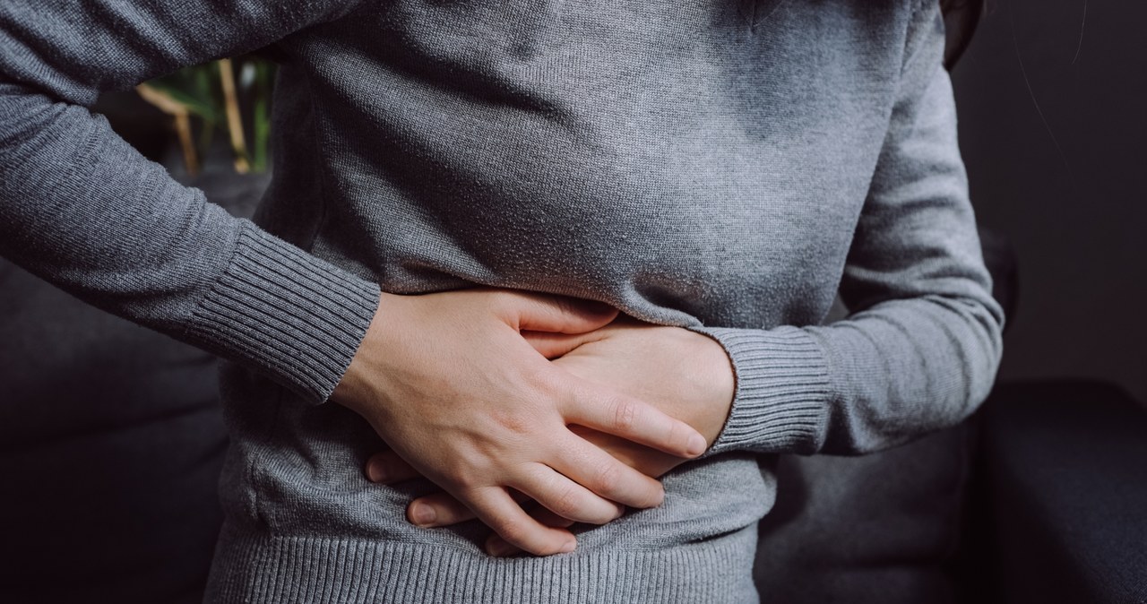 Nietypowy sygnał chorującej wątroby. Odczujesz rano lub po posiłku /123RF/PICSEL