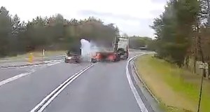 Niewiarygodne! Ciężarówka w poślizgu na mokrej drodze, a potem stało się to