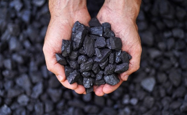 Niewielu chętnych do zakupu taniego węgla