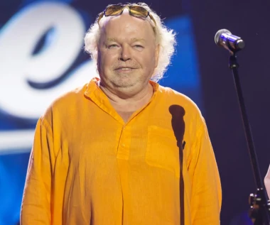 Niewielu pamięta, że śpiewał w Budce Suflera. W PRL-u wyjechał z Polski