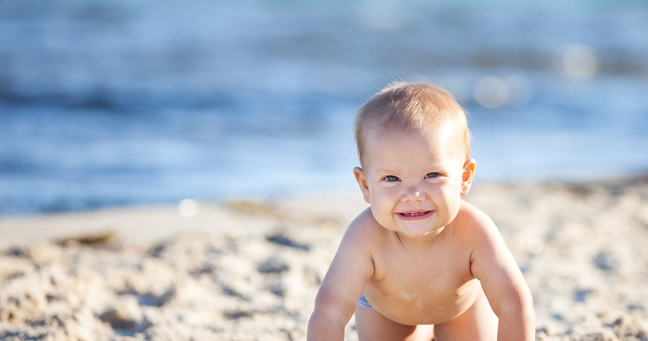 Niewinne zdjęcie z plaży może być przyczyną wielu kłopotów /123RF/PICSEL