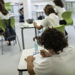 Niezaszczepiony nauczyciel "ogromnym zagrożeniem epidemicznym". Może zarazić koronawirusem nawet połowę uczniów w klasie