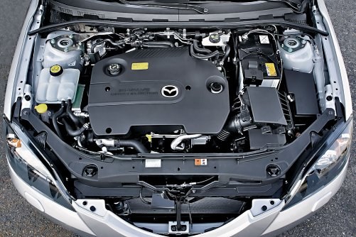 Niezawodność i trwałość dwulitrowego turbodiesla z wtryskiem common rail odstaje trochę od standardów, których oczekuje się od japońskiej marki. /Mazda