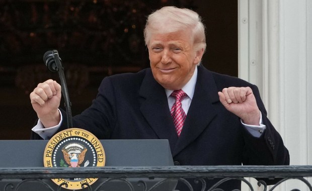 Niezdecydowany Trump. Wystarczyło 30 minut, by zmienił zdanie ws. Iranu