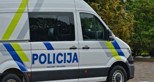 Niezidentyfikowany wrak drona znaleziony na Łotwie. Służby w akcji