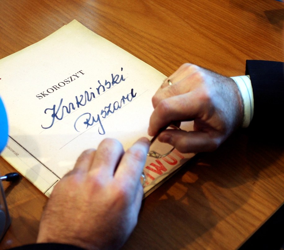 Nieznane dokumenty z 1945 dotyczące pobytu pułkownika Ryszarda Kuklińskiego we Wrocławiu /Adam Hawałej /PAP