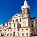 Nieznane Löbau w Saksonii. Żeliwna wieża, niezwykły ratusz i polskie akcenty