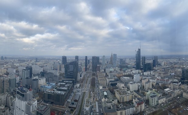 Niezwykła panorama Warszawy. Widoki można podziwiać na wysokości dwustu metrów 