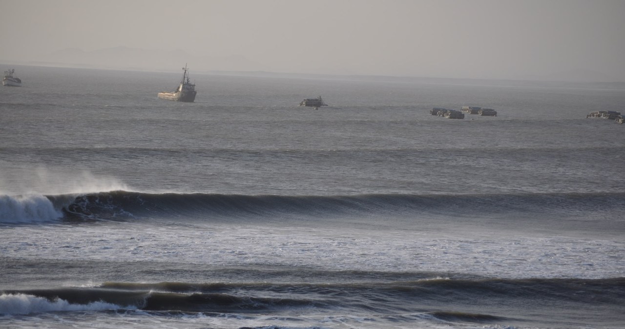 Niezwykłe fale u wybrzeży Peru. Surferzy kochają to miejsce /Henry Spencer /CC BY-SA 2.0