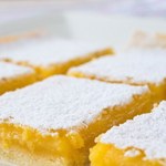 Niezwykle słodkie i orzeźwiające. Ciasto octowe zaskoczy cię smakiem