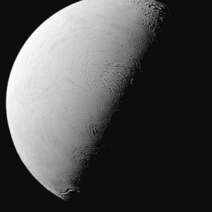 Niezwykłe zdjęcie Enceladusa