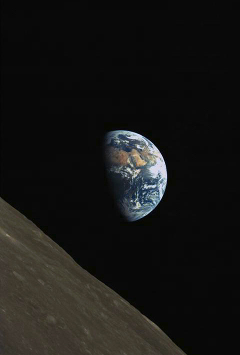 Niezwykłe zdjęcie Ziemi z Księżyca /materiały prasowe