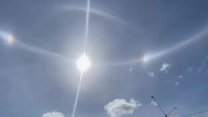 Niezwykłe zjawisko na niebie. Trzy "słońca"
