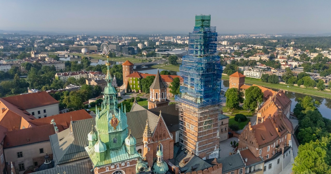 Niezwykłe znalezisko na Wawelu. Odkryto złoto na wieży zegarowej /ANNA KACZMARZ / POLSKA PRESS/Polska Press/East News /East News