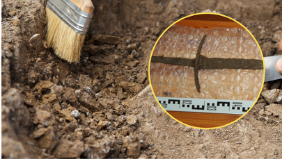 Niezwykłe znalezisko nad rzeką Osą. Miecz i topory z okresu średniowiecza