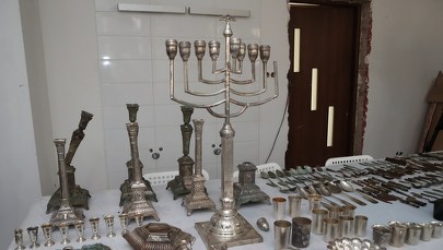 ​Niezwykłe znalezisko w Łodzi: Ponad 400 zabytkowych przedmiotów