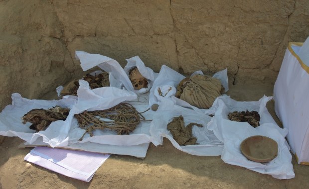 Niezwykłe znalezisko w Peru. Mumia z kawałkami skóry i włosów