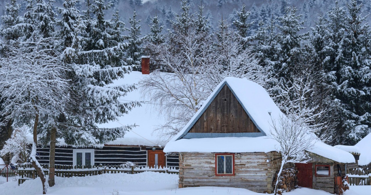 Niezwykły i kameralny region Polski. Beskid Niski w zimowym wydaniu /Adam Lawnik/East News /East News