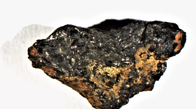 Niezwykły kamień znaleziony w Egipcie powstał w eksplozji supernowej. Naukowcy z RPA opublikowali sensacyjne wyniki badań / foto: Romano Serra /domena publiczna