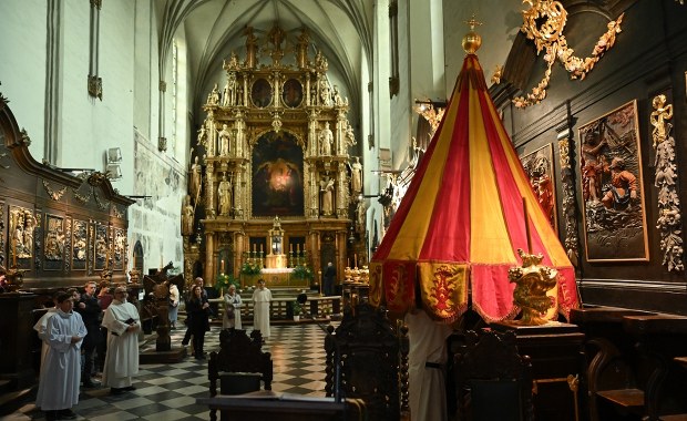 Niezwykły przedmiot w Gdańsku. Ma związek z odejściem Franciszka