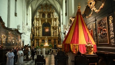 Niezwykły przedmiot w Gdańsku. Ma związek z odejściem Franciszka