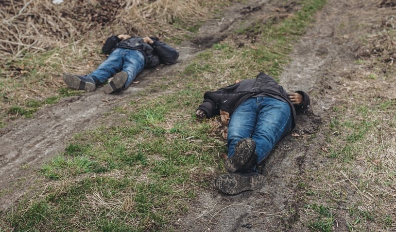 Nieżywi cywile są odnajdywani na ulicach Buczy /Diego Herrera Carcedo/Anadolu Agency /Getty Images