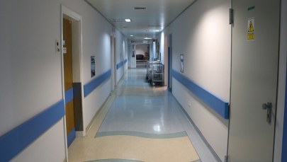 NIK alarmuje: Pacjenci szpitali nie mają zagwarantowanego prawa do intymności i godności 
