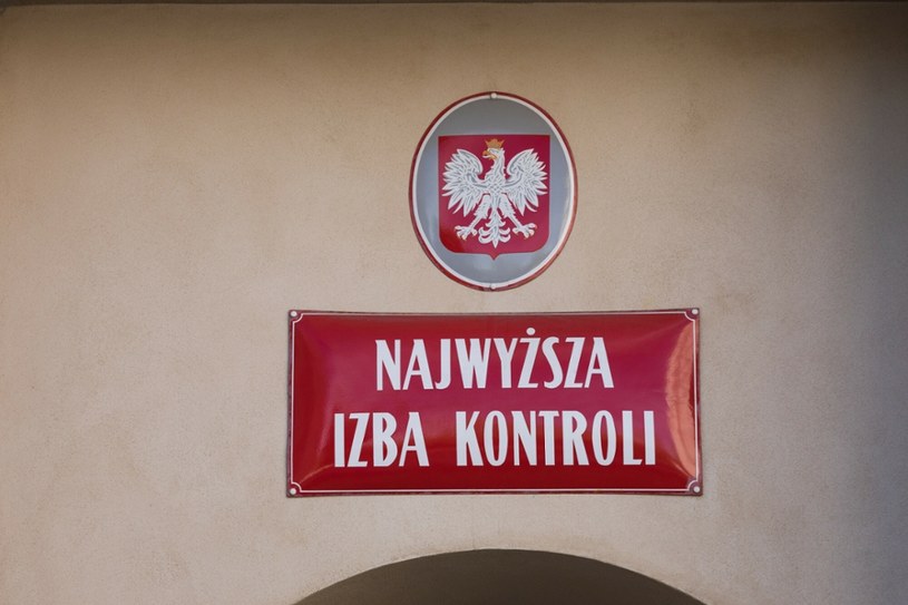 NIK: Finanse publiczne tracą przejrzystość /Arkadiusz Ziółek /East News