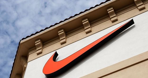 Nike wypłaci 1 mln dolarów odszkodowania za nadgodziny /AFP