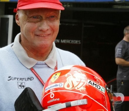 Nikki Lauda przestrzegł kierowców i sztaby techniczne przed mieszaniem się w konflikt. /AFP