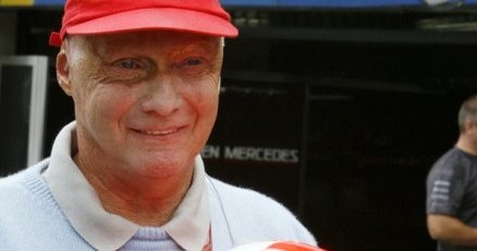 Nikki Lauda przestrzegł kierowców i sztaby techniczne przed mieszaniem się w konflikt. /AFP