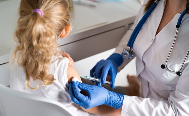 Nikłe zainteresowanie szczepieniami przeciw Covid-19 wśród dzieci