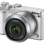 Nikon 1 J5 - bezlusterkowiec z nagrywaniem 4K 