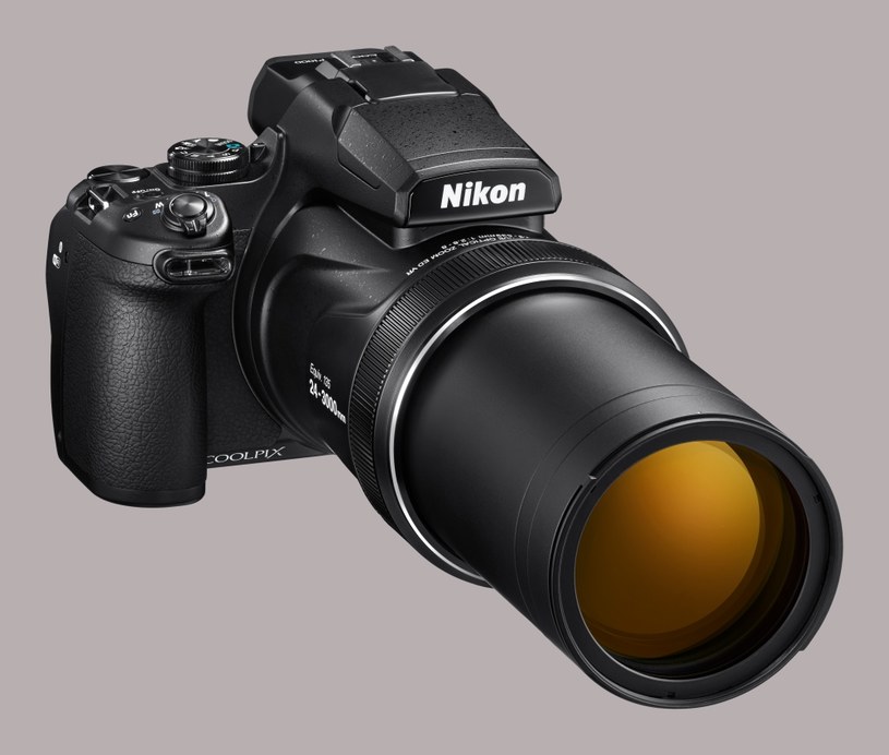 Nikon Coolpix P1000 /materiały prasowe