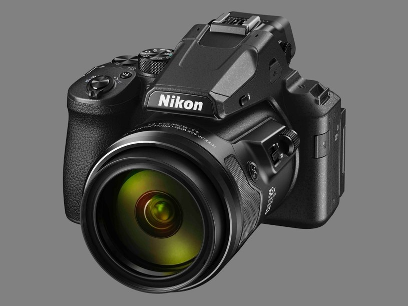 Nikon COOLPIX P950 /materiały prasowe