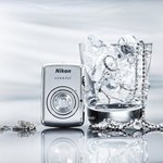 Nikon COOLPIX S01 - aparat wielkości karty kredytowej