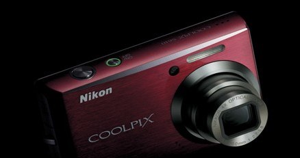 Nikon Coolpix S610 /materiały prasowe