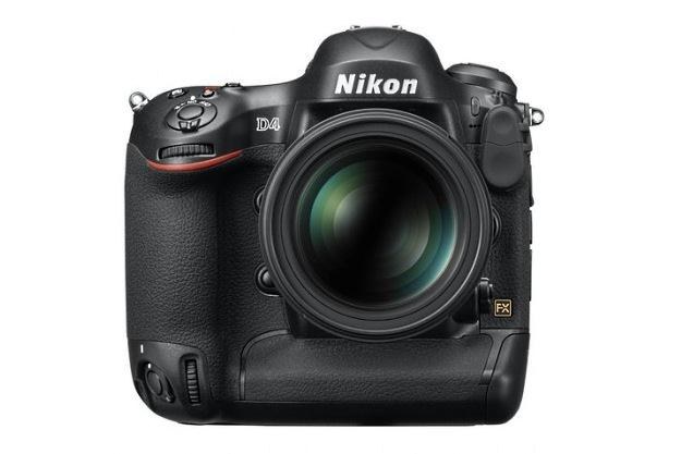 Nikon D4 /materiały prasowe