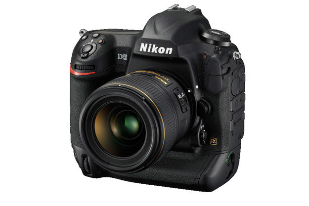 Nikon D5 /materiały prasowe
