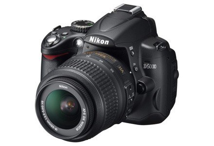 Nikon D5000 /materiały prasowe