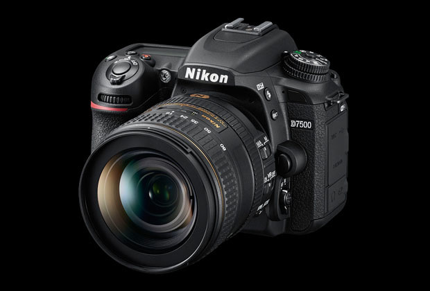 Nikon D7500 /materiały prasowe